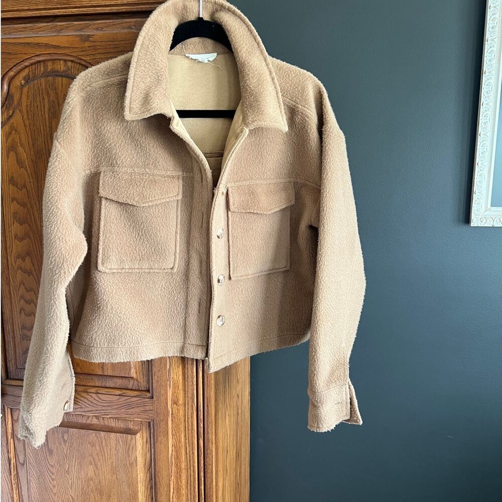 LA‎ Hearts Cropped Sherpa Shacket Camel Tan Button Front Jacket Womens M/L